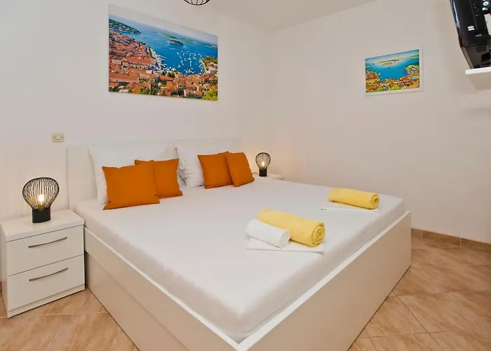 Zara Apartment Hvar Town